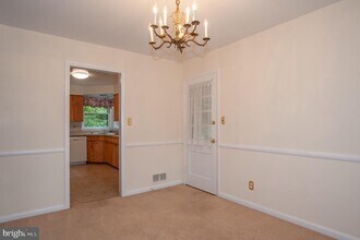 5950 Clames Dr in Alexandria, VA - Building Photo - Building Photo