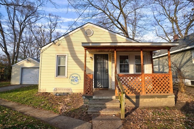 2720 Gibson St in Flint, MI - Building Photo - Building Photo