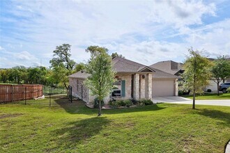 456 Red Matador Ln in Leander, TX - Building Photo - Building Photo