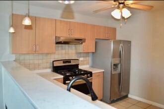 1873 Whaler Ln in Hanover Park, IL - Building Photo - Building Photo