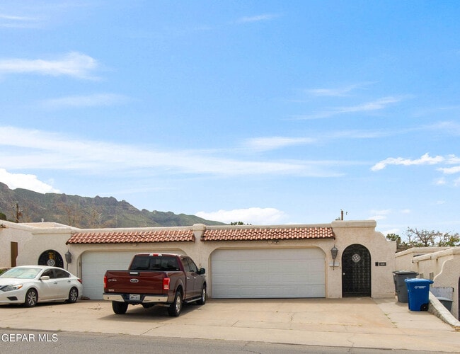 property at 316 Thunderbird Dr