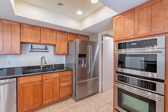 6130 N 12th Way in Phoenix, AZ - Building Photo - Building Photo