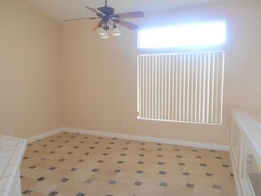 8728 Country Pines Ave in Las Vegas, NV - Building Photo - Building Photo