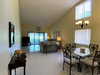 6281 Timberlake Dr in Sarasota, FL - Foto de edificio - Building Photo