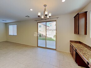 492 Bright Peridot Ave in Las Vegas, NV - Building Photo - Building Photo