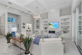 14226 Charthouse Cir in Naples, FL - Building Photo - Building Photo