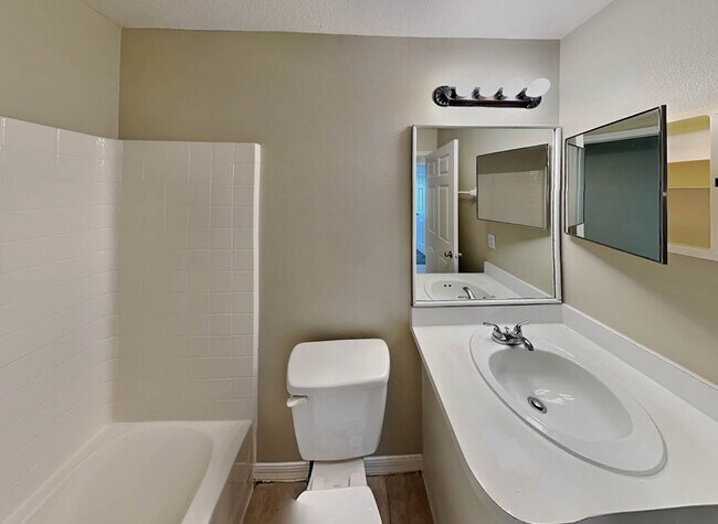 1148 James Ave in Deltona, FL - Building Photo - Building Photo