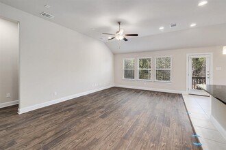 20809 Peacemaker Trail in Lago Vista, TX - Building Photo - Building Photo