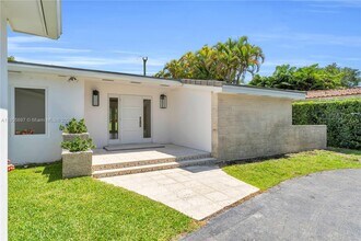1315 Campo Sano Ave in Coral Gables, FL - Building Photo - Building Photo