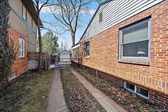 761 Newport St in Denver, CO - Building Photo - Building Photo