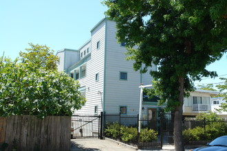 1646 Prince St in Berkeley, CA - Building Photo - Building Photo