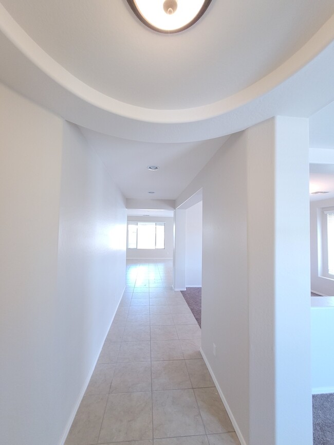 1676 E Azalea Dr in Gilbert, AZ - Building Photo - Building Photo