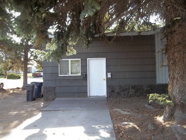 property at 471 NE Clay Ave