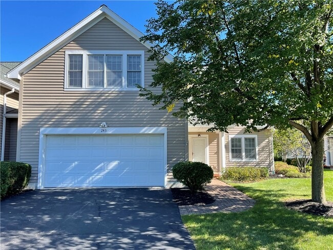 245 Roseland Ln in Canandaigua, NY - Building Photo - Building Photo