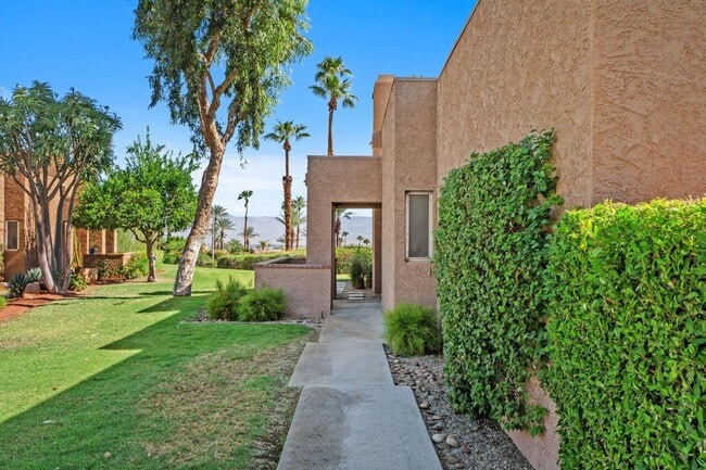 48639 Palo Verde Ct in Palm Desert, CA - Building Photo - Building Photo