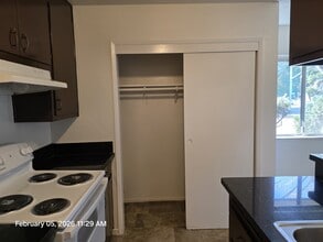 5978 Walerga Rd in Sacramento, CA - Building Photo - Building Photo