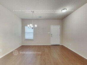 1832 Wickham Dr in Burleson, TX - Foto de edificio - Building Photo