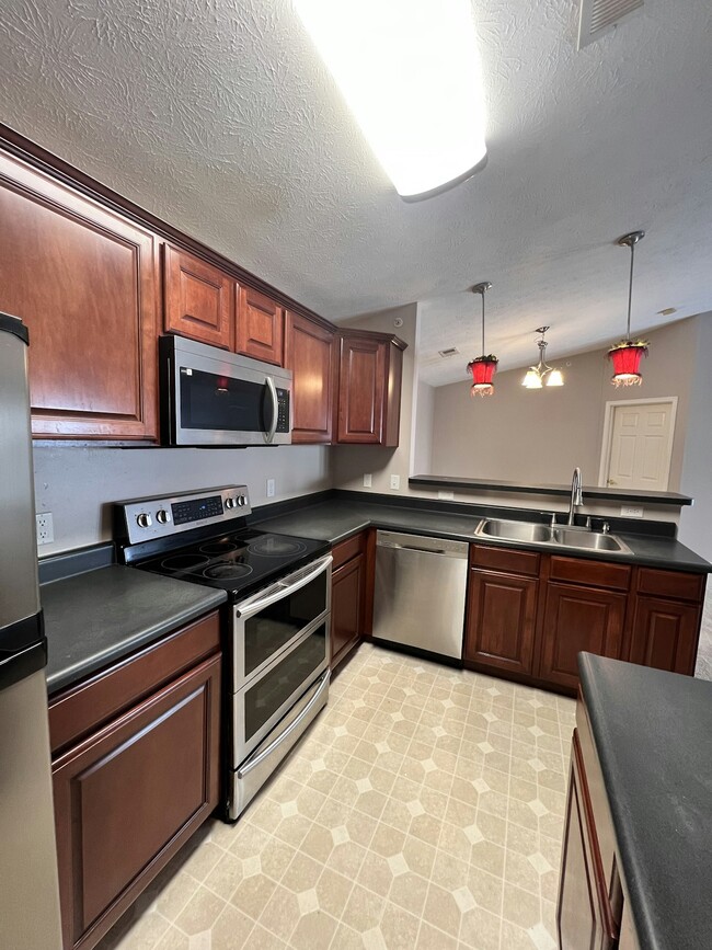 3126 Alexander Pl in Beavercreek, OH - Foto de edificio - Building Photo