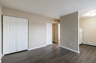 17020 Raupp Rd in Melvindale, MI - Building Photo - Building Photo