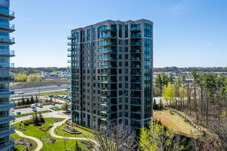 Petrie's Landing Tower I in Ottawa, ON - Building Photo - Building Photo