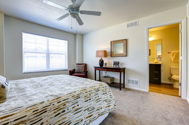 Enclave Belle Creek Apartments in Henderson, CO - Building Photo - Building Photo