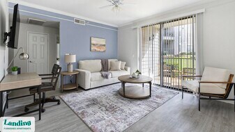 1601 W Arbrook Blvd in Arlington, TX - Building Photo