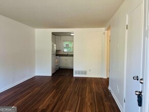 1074 Center St SW in Mableton, GA - Building Photo - Building Photo