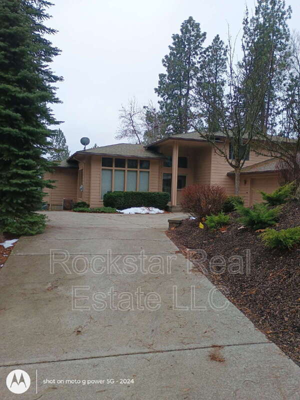 5605 N Northwood Dr in Spokane, WA - Building Photo - Building Photo