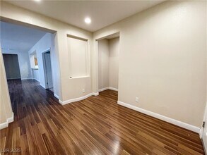 720 Indian Garden St in Las Vegas, NV - Building Photo - Building Photo
