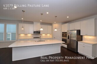 41079 Rolling Pasture Ln in Aldie, VA - Building Photo - Building Photo