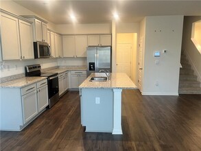 190 Hampton Cir in Mcdonough, GA - Building Photo - Building Photo