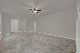 2038 Wind Chime Wy in New Braunfels, TX - Building Photo - Building Photo