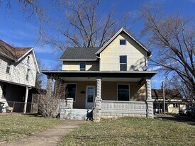 50 Forest Ave SE in Massillon, OH - Building Photo
