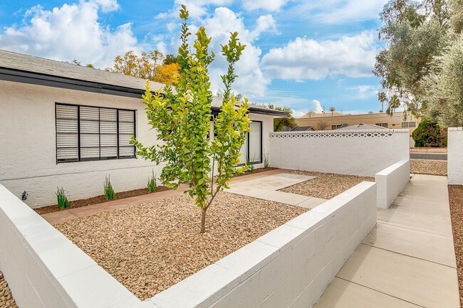 544-546 W San Juan Ave in Phoenix, AZ - Building Photo - Building Photo