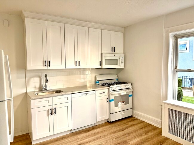 150 Columbus Ave, Unit 1