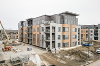 Complexe St Charles in Terrebonne, QC - Building Photo - Building Photo