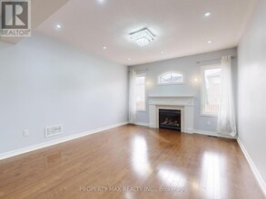 15 Berger Ave in Markham, ON - Building Photo - Building Photo