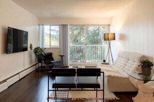 55 E 12th Ave, Unit SI ID1051840P in Vancouver, BC - Building Photo