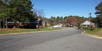 Roanoke Commons Apartments