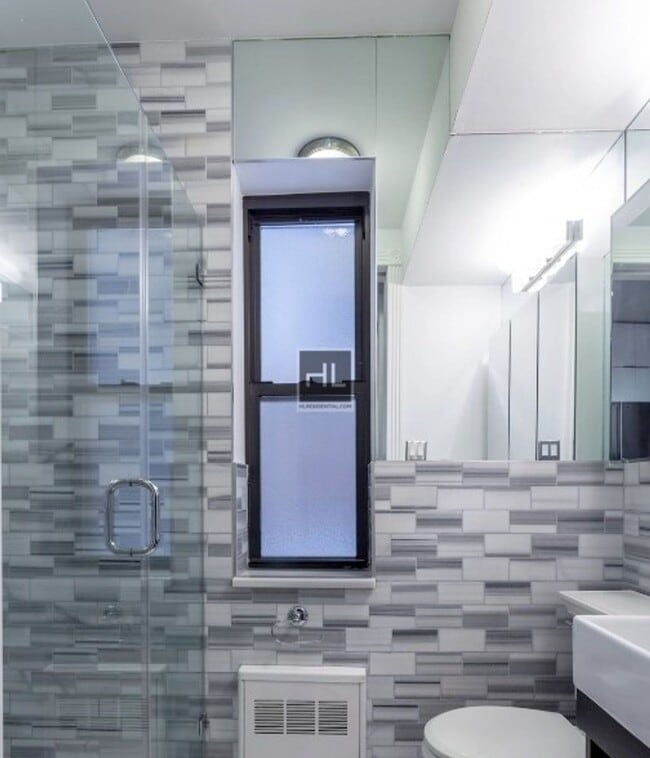 Lexington Avenue, Unit 4 in New York, NY - Foto de edificio - Building Photo