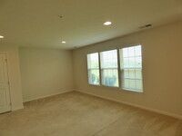 2703 Pointe View Dr in Mars, PA - Building Photo - Building Photo