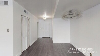 14335 Huston St in Los Angeles, CA - Building Photo - Building Photo