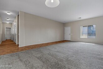 9444 W Hubbell St in Phoenix, AZ - Building Photo - Building Photo