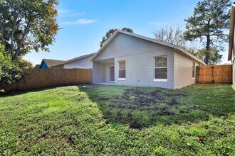 521 Madrigal Ct in Orlando, FL - Building Photo - Building Photo