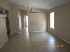 3733 Copper Keg Ct in Las Vegas, NV - Building Photo - Building Photo