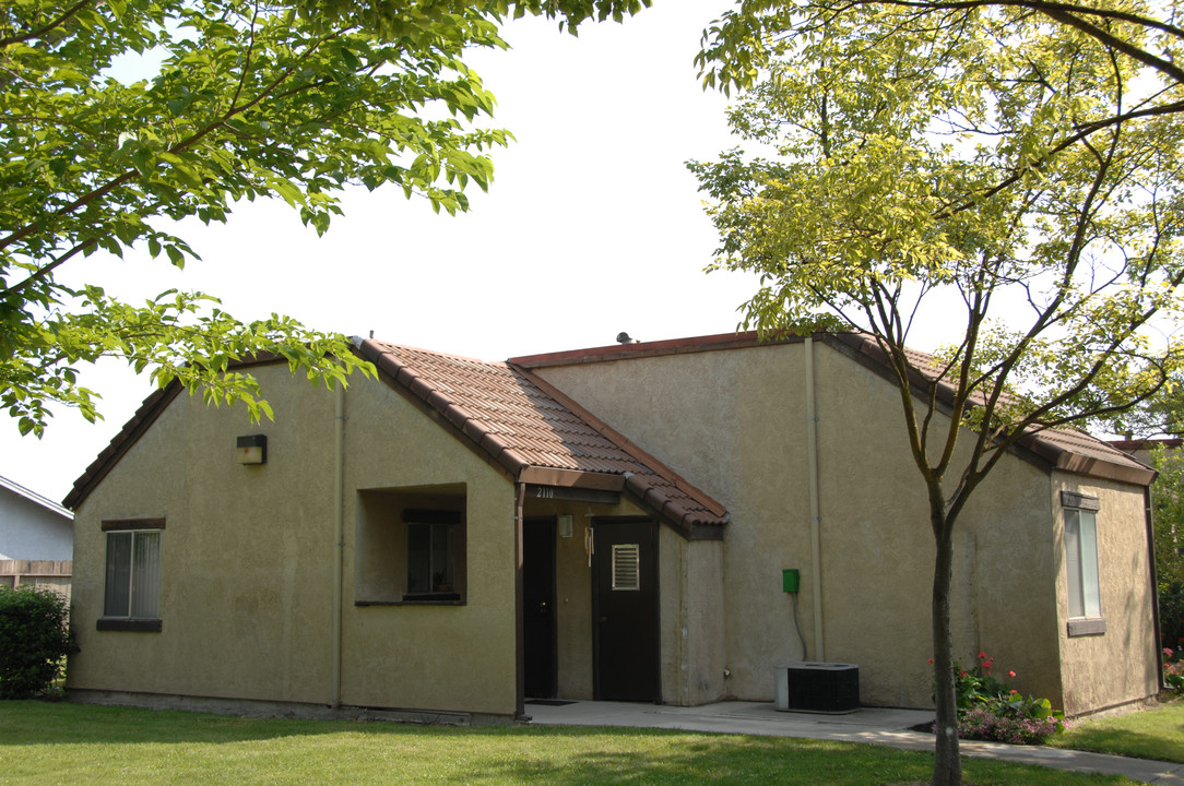 Community of all Nations in Stockton, CA - Building Photo