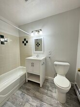 291 E St, Unit 1 in Boston, MA - Building Photo - Building Photo