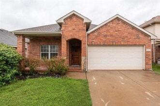 1001 Atlanta Dr in Denton, TX - Building Photo - Building Photo