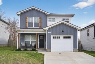 409 Hillside Dr in Clarksville, TN - Building Photo