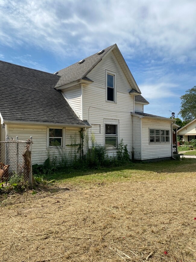 21 Schultz St in Danville, IL - Building Photo - Building Photo